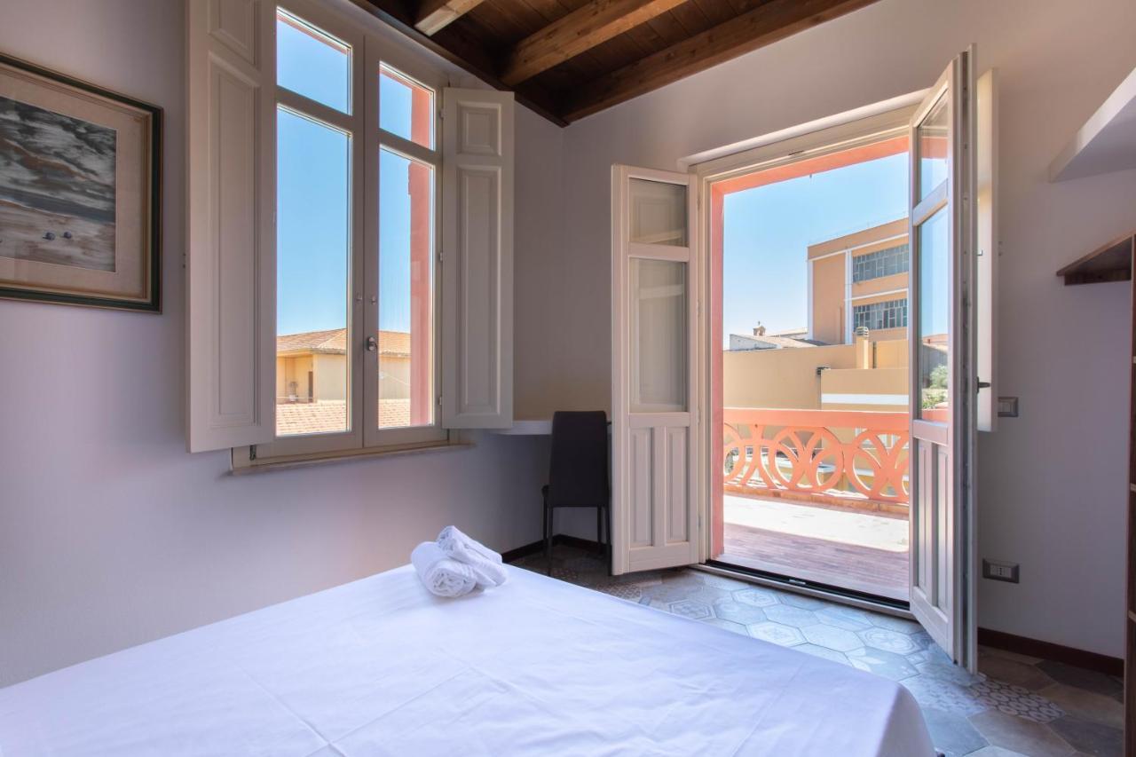 Maison Belle Epoque & Suites Oristano Exteriör bild